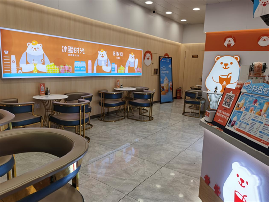县城开大店生意火爆,老板猛开7家冰雪时光